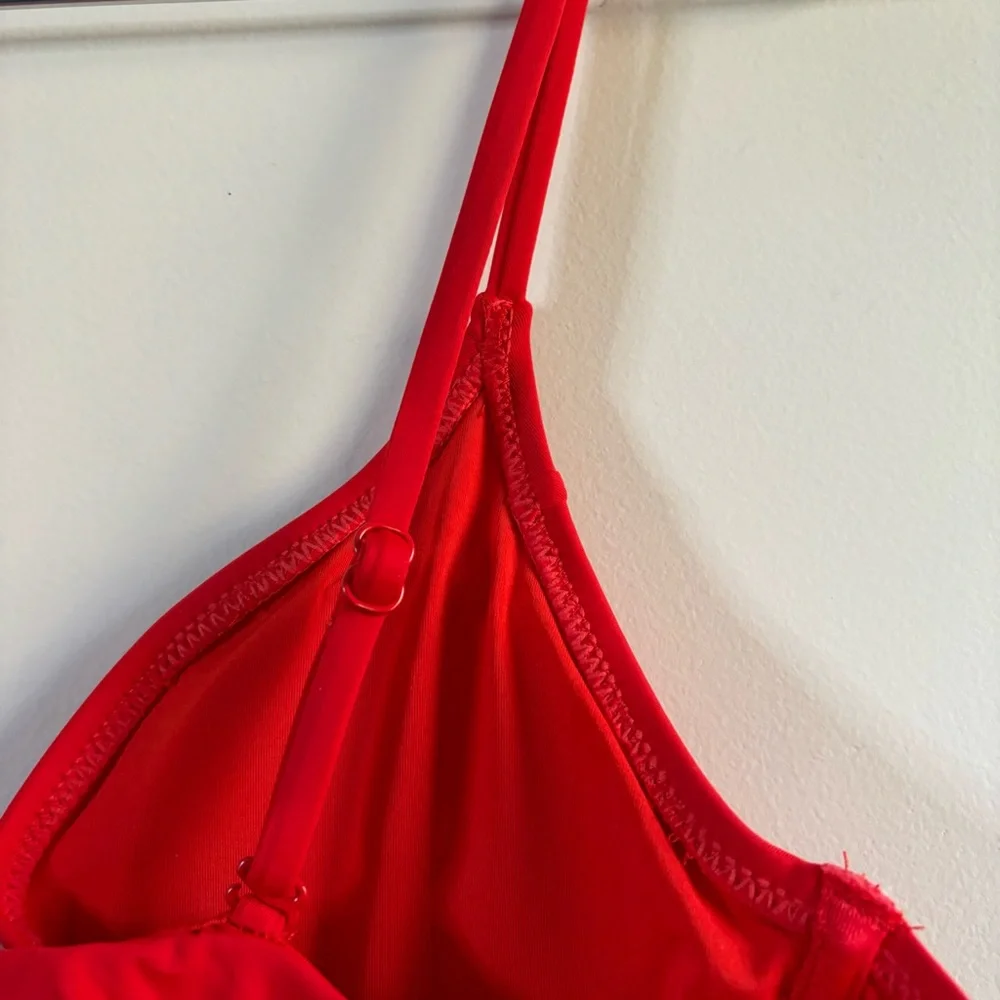 Good American Bright Poppy Red Show Off One Piece Swimsuit New with Tags